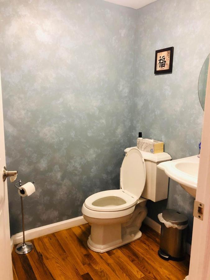 Updated Amazing Bi -Level Condo Minutes From Water Views Of New York City North Bergen Bagian luar foto