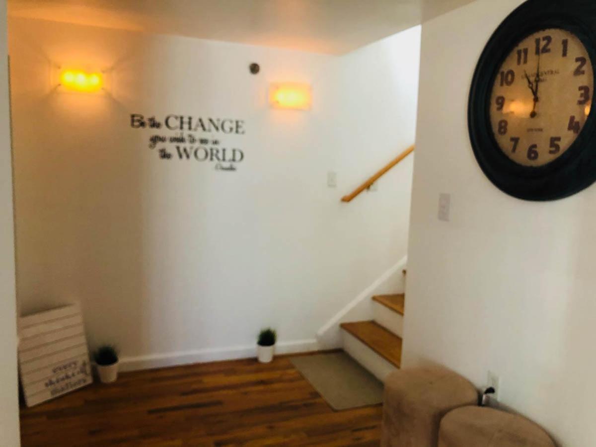 Updated Amazing Bi -Level Condo Minutes From Water Views Of New York City North Bergen Bagian luar foto